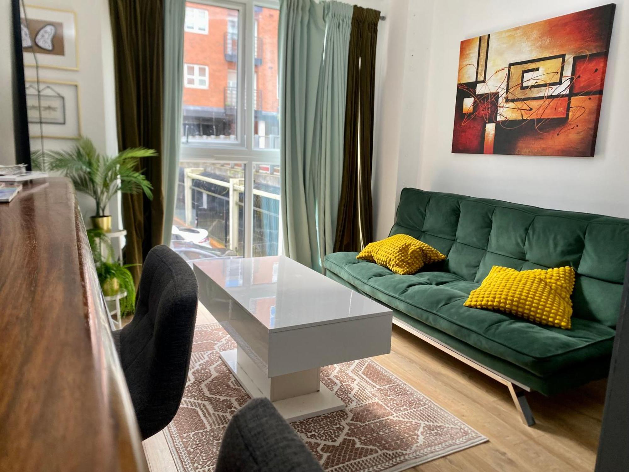 Apartmán Luxury Urban Tranquility At B1 Birmingham Exteriér fotografie
